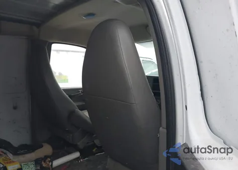 2015 Chevrolet Express 2500 Work Van z USA, uszkodzony, nr VIN 1GCWGFCF2F1275896